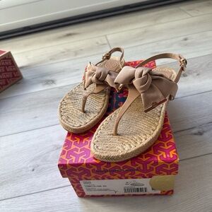 Tory Burch Beige Bow Sandals